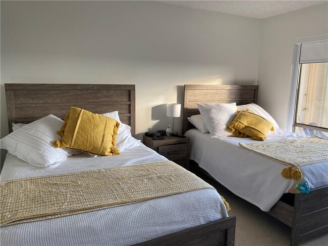 Building Photo - 5100 N Ocean Blvd