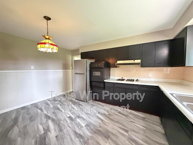Building Photo - 1664 Talisman Ln