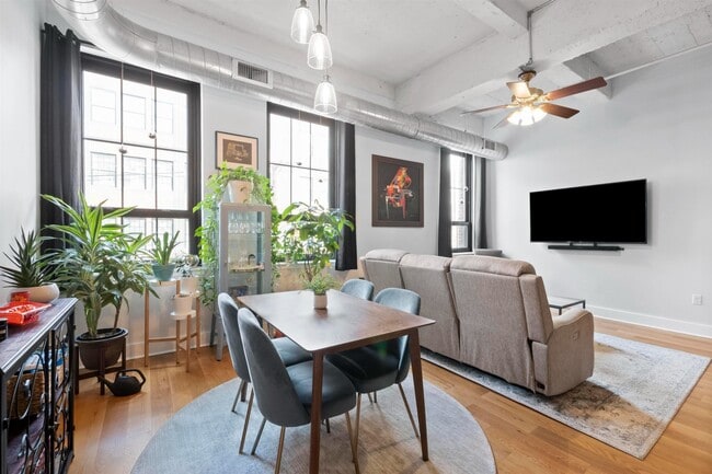 Building Photo - 325 Palisade Ave