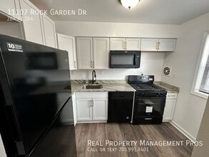 Building Photo - 11107 Rock Garden Dr