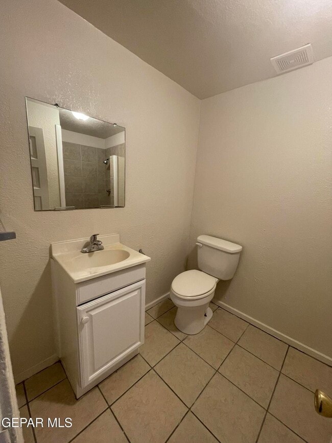 Building Photo - 1522 Yandell Dr