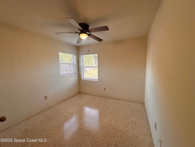 Building Photo - 140 Niemira Ave