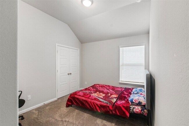 Building Photo - 1613 Wayback Dr