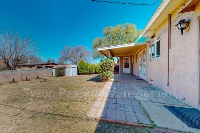 Building Photo - 3321 Cardenas Dr NE