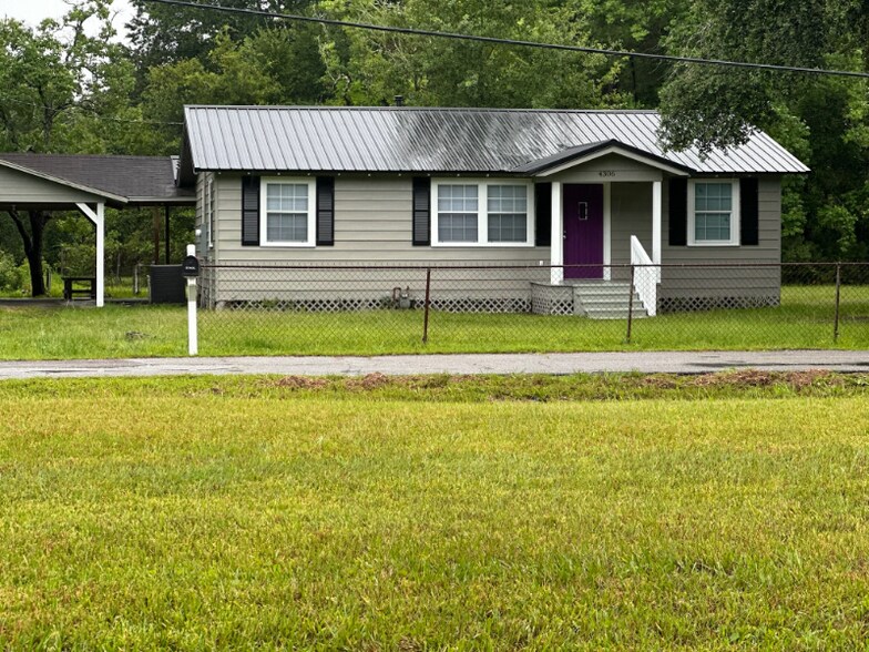 Building Photo - 4306 Earl Blvd