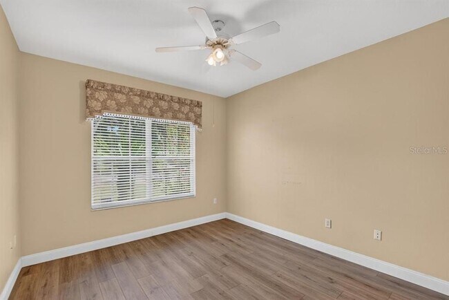 Building Photo - 5605 Hawklake Rd