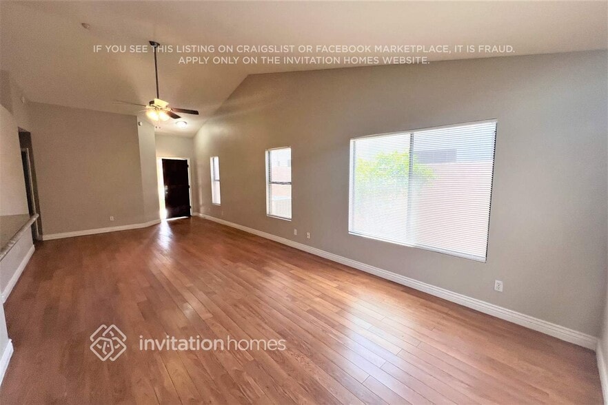 Building Photo - 1232 W Seascape Dr