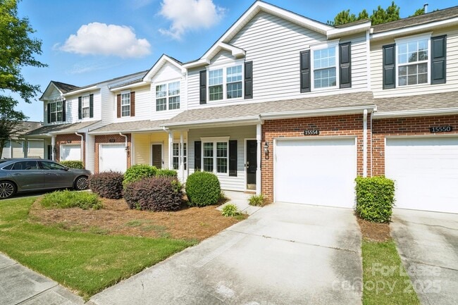 Building Photo - 15554 Stronvar House Ln