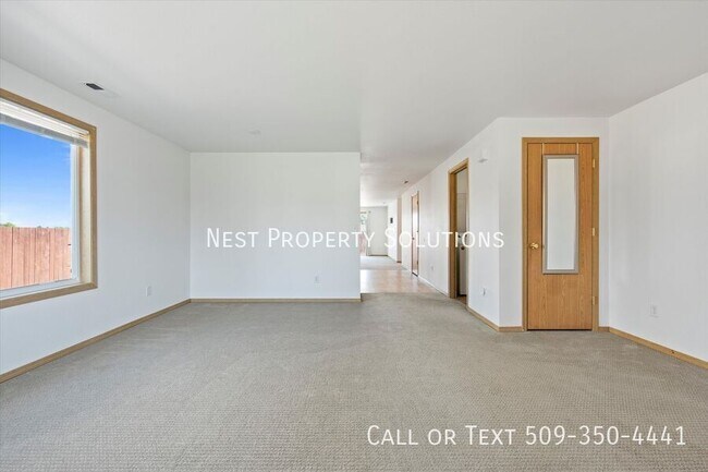Building Photo - 416 E Linden Ave