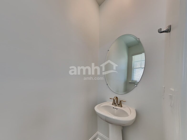 Building Photo - 169 Anthurium Dr