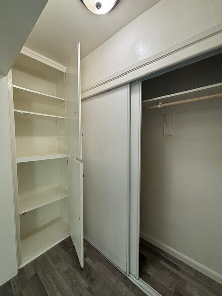 Building Photo - 475 W Ramona Dr