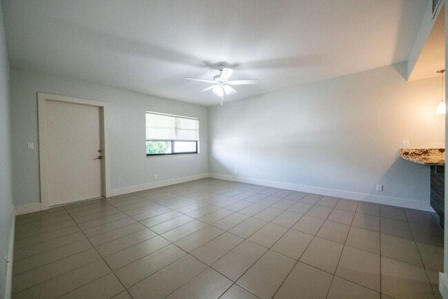 Building Photo - 64 Isle of Venice Dr