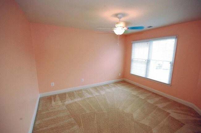 Building Photo - 42910 Nokes Corner Ter