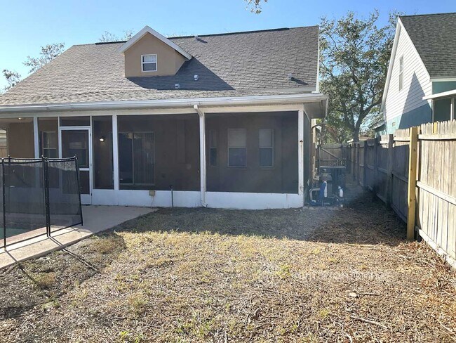 Building Photo - 1739 Meadow Oak Ln