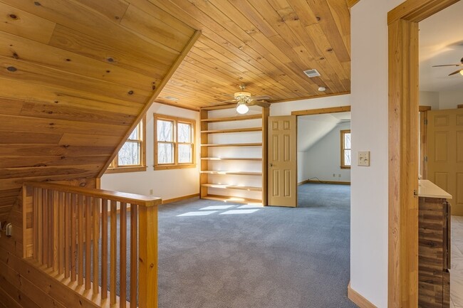 Building Photo - 1762 Burke Hollow Rd