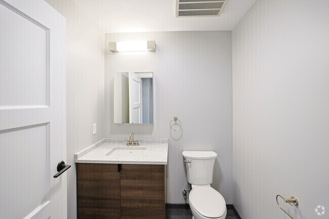 Building Photo - 100 Hemenway St