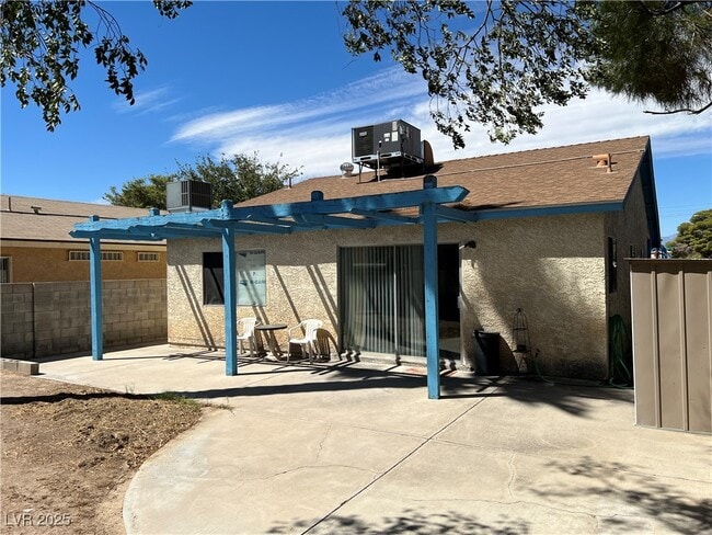 Building Photo - 1628 Starridge Way