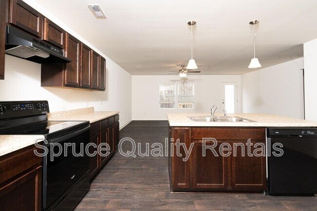 Building Photo - 544 Freeport Ct