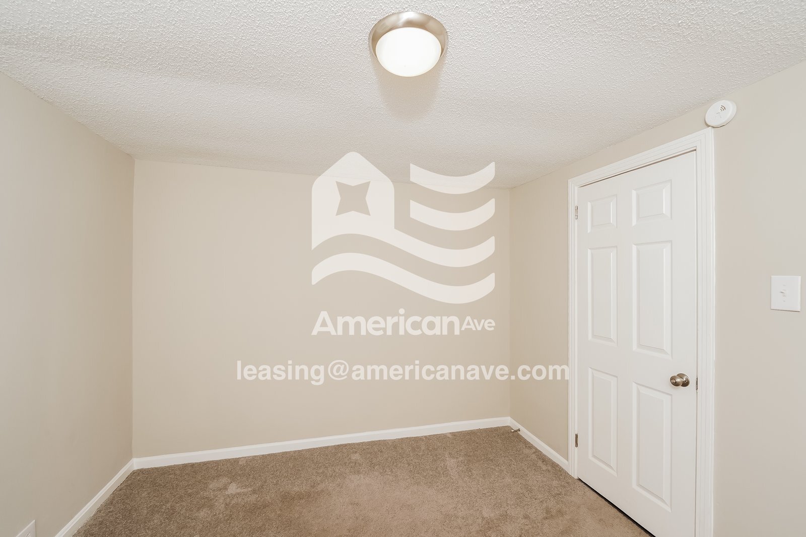 Building Photo - 487 6th Ave SW