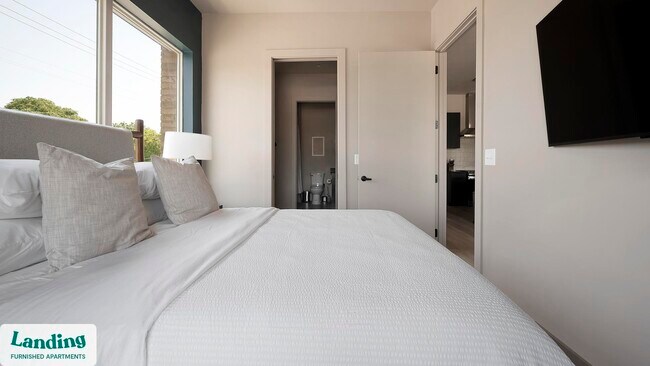 Building Photo - 1090 Haysboro Ave