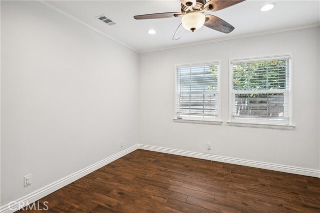 Building Photo - 3816 S Victoria Ave