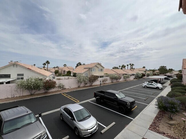 Building Photo - 7570 W Flamingo Rd