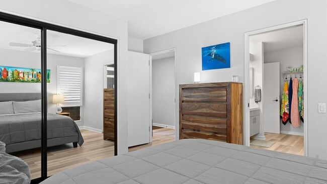 Building Photo - Renovated Two Bedroom/Two Bathroom at The Masters!