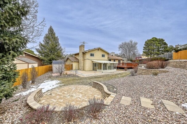 Building Photo - 5355 N Carefree Cir