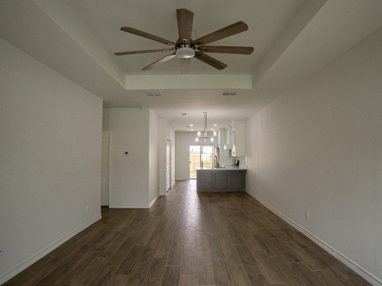 Building Photo - 4310 Escondido Ln