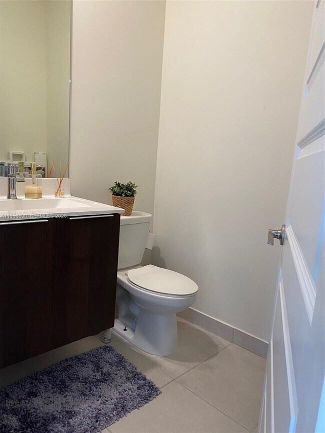 Building Photo - 4745 NW 84th Ct