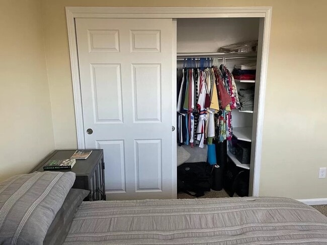 Building Photo - 18208 W 3rd Pl, Apt 1