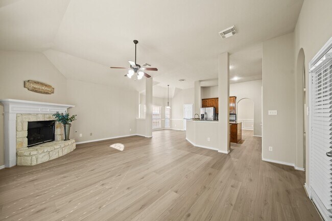 Building Photo - 1915 Stable Stone Ln