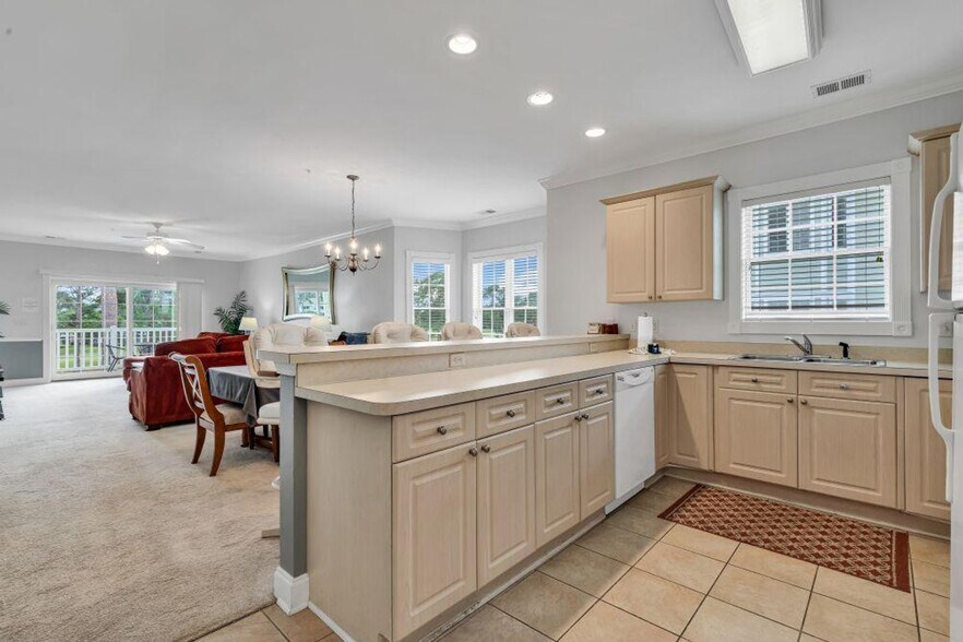 Building Photo - 4886 Luster Leaf Cir
