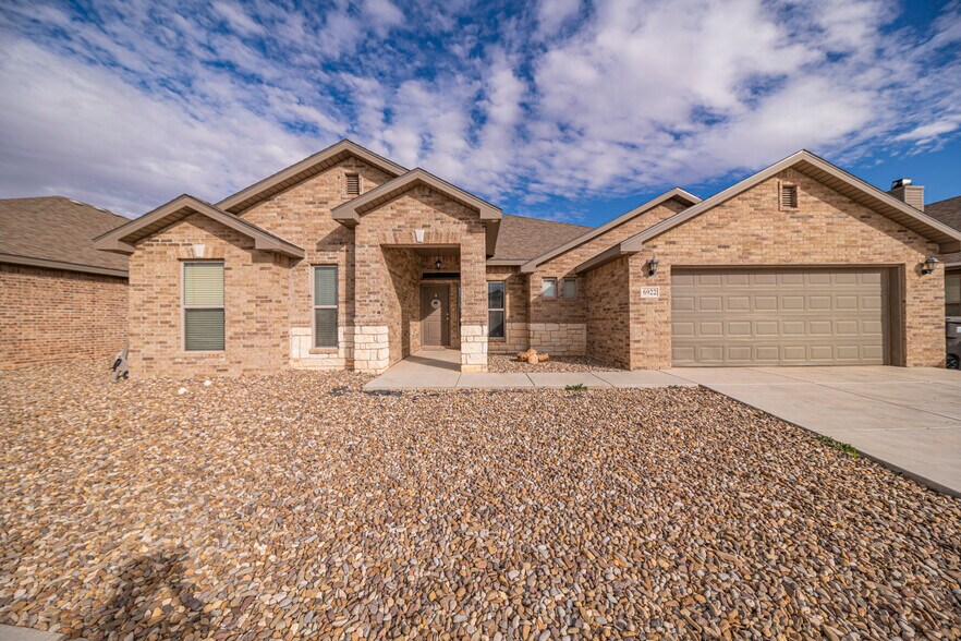 Building Photo - 6922 Ranch Hand Dr