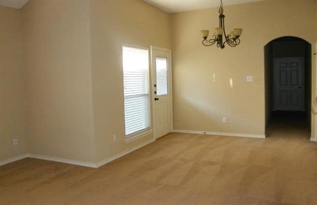 Building Photo - 1318 Piedmont Dr