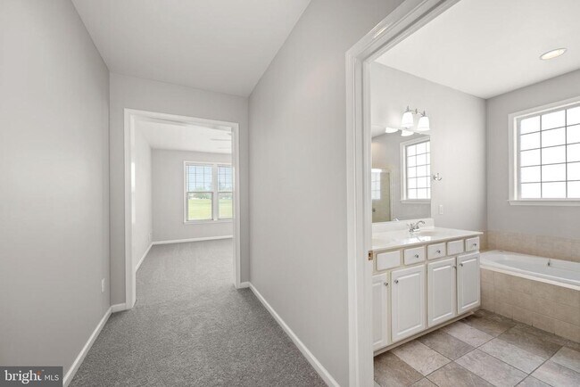 Building Photo - 30 Amandas Teal Drive