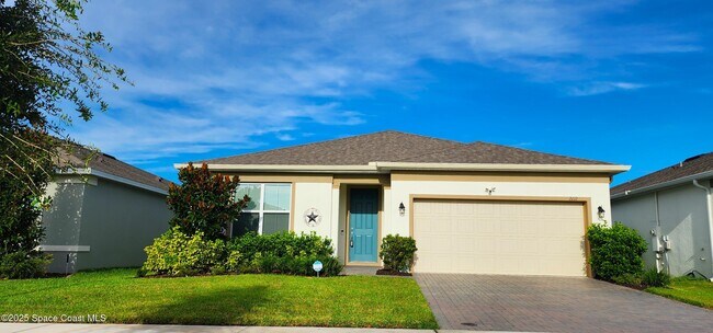 Primary Photo - 2112 Live Oak Lake Rd