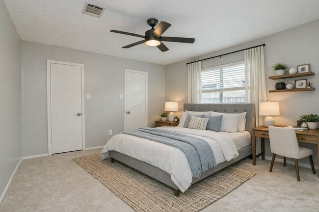 Building Photo - 10019 Overview Dr