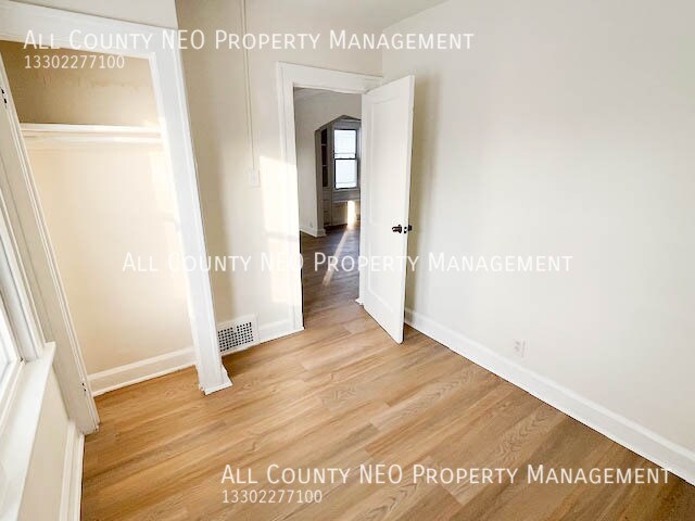 Building Photo - 4306 Buechner Ave