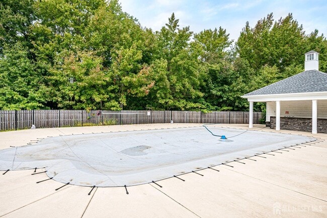 Building Photo - 1517 Paxton Ln