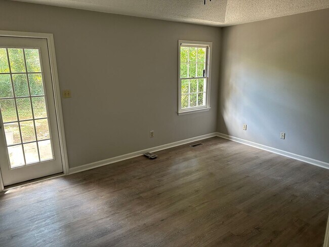 Building Photo - Charming 3-Bedroom Home in Athens, GA – Convenient to UGA