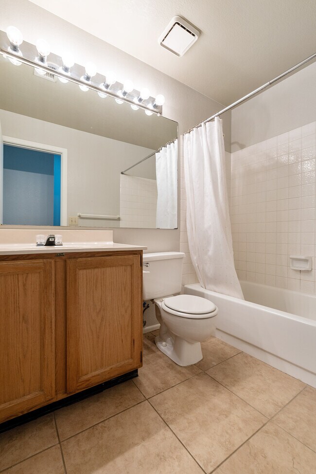 Building Photo - 4114 E UNION HILLS Dr