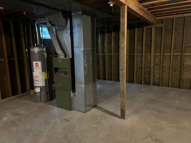 Building Photo - 322 Cochlin St