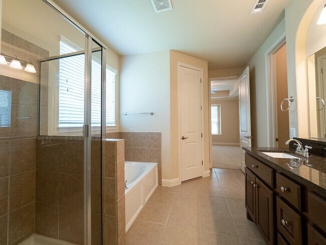 Building Photo - 6009 Wilcott Ct