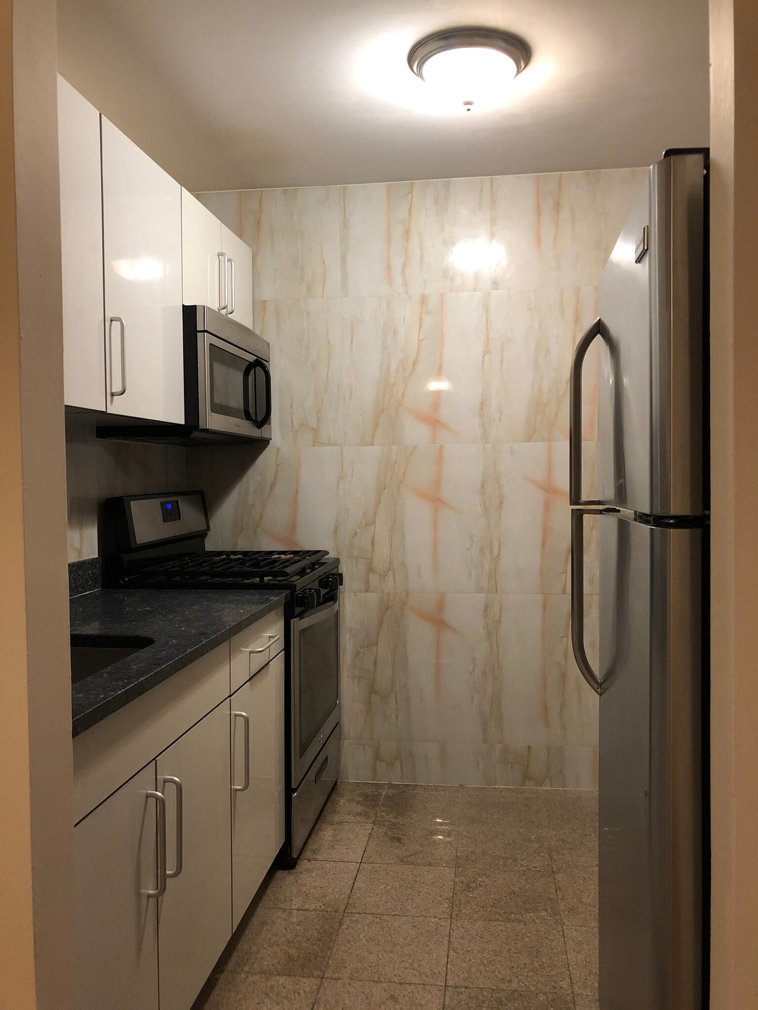 kitchen - 399 S 5th St