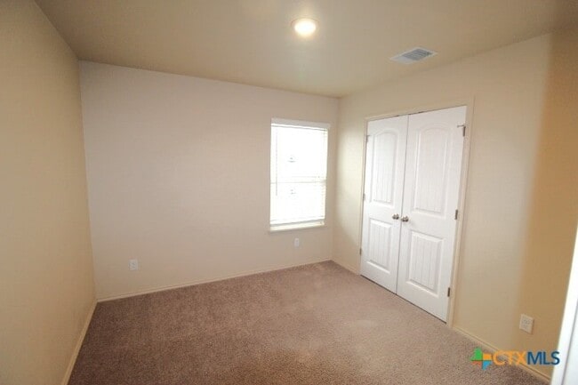 Building Photo - 1705 Montell St