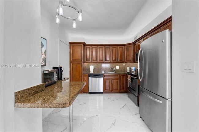 Building Photo - 1980 S Ocean Dr