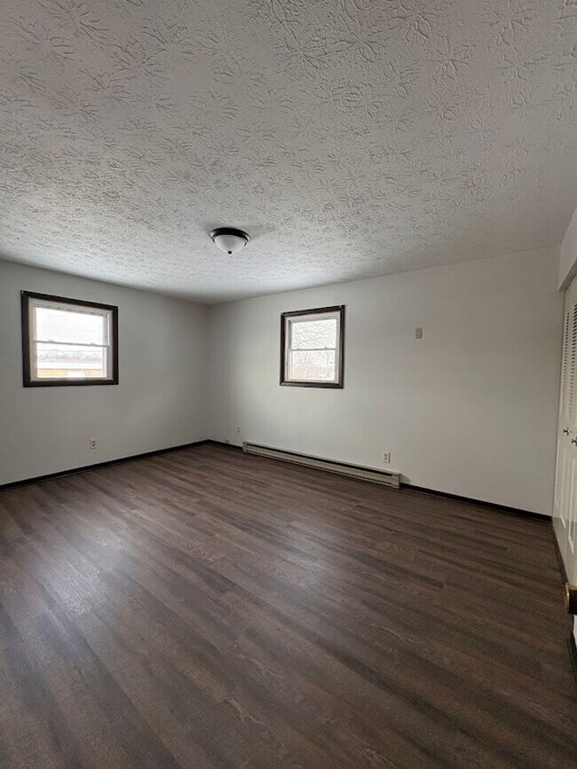 Building Photo - 74 Briarcliff Ave