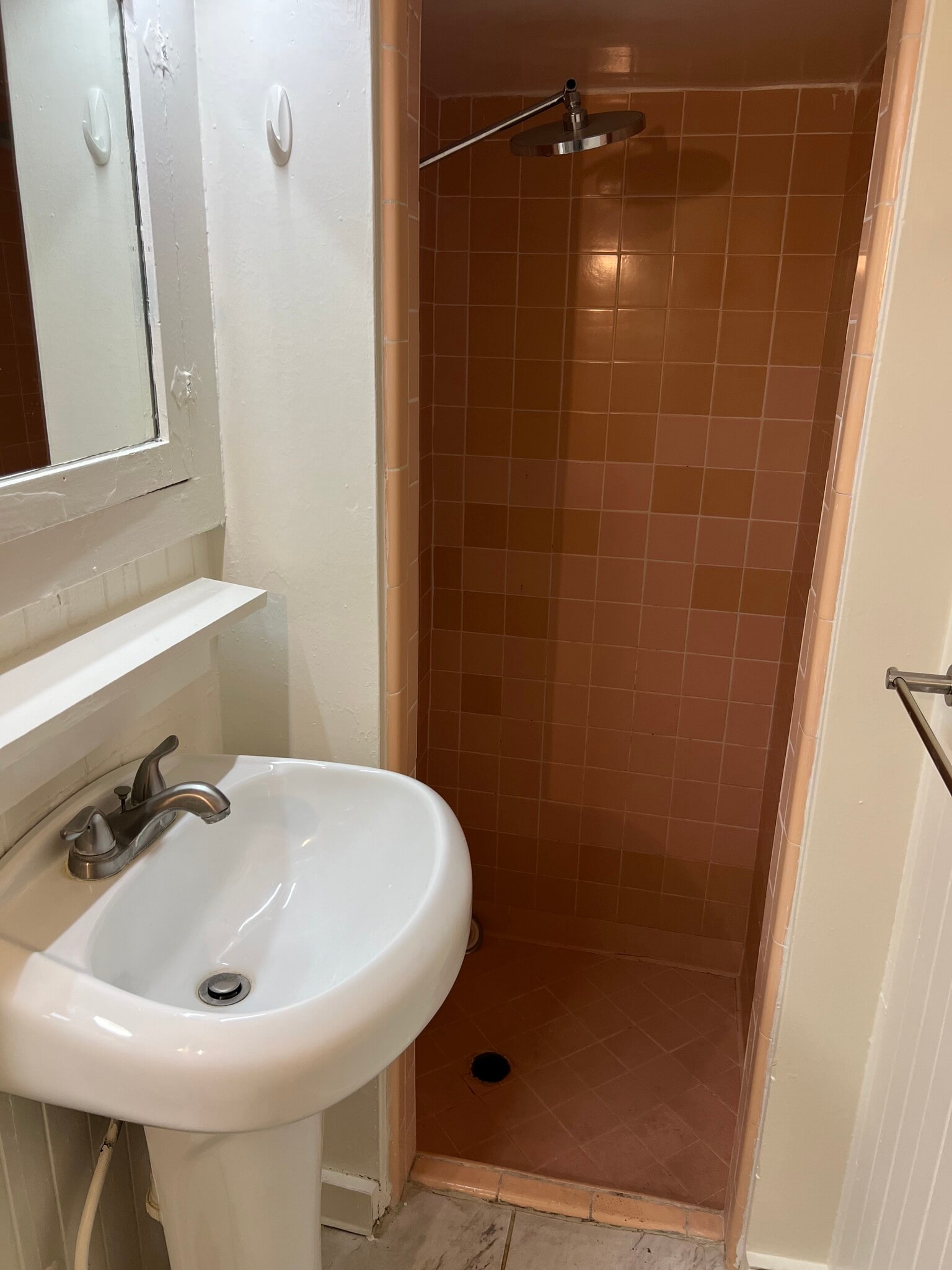 Building Photo - 224 28th St