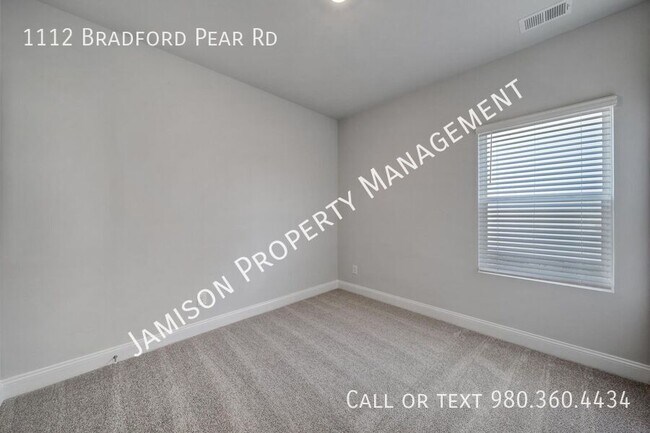 Building Photo - 1112 Bradford Pear Rd